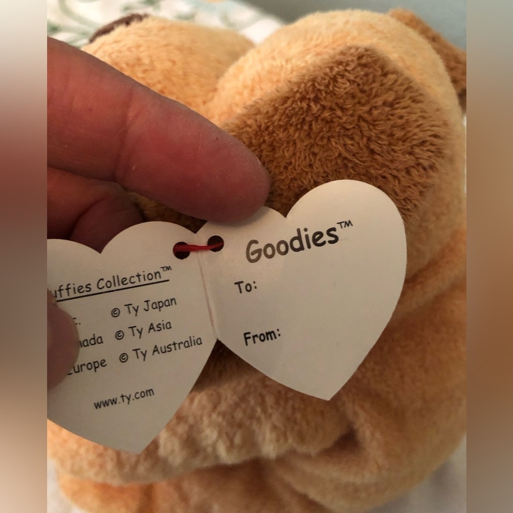 TY 2004 Pluffies Goodies The Dog with Stocking Tag as shown - Picture 4 of 5